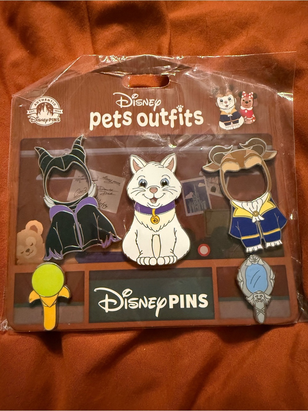 Disney Pets Outfits Enamel Pin Set - White, Purple, Black, Blue, Yellow